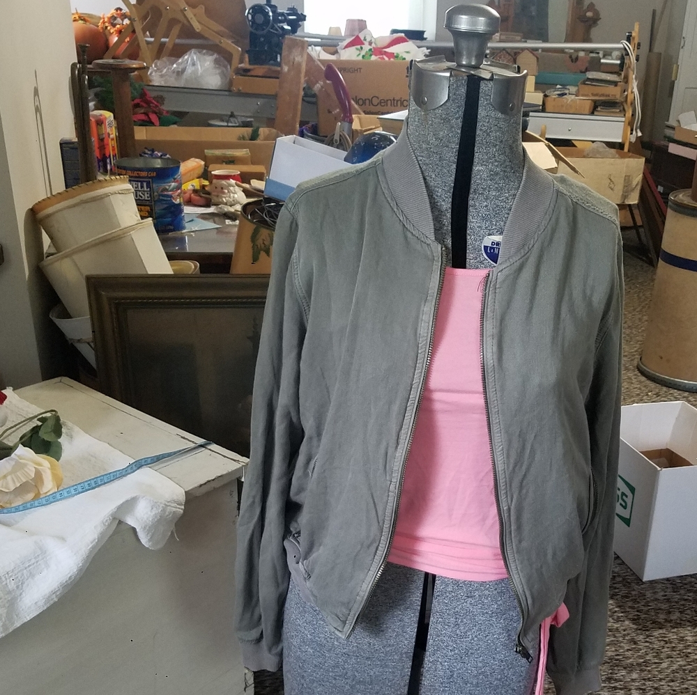 Light weight olive jacket
